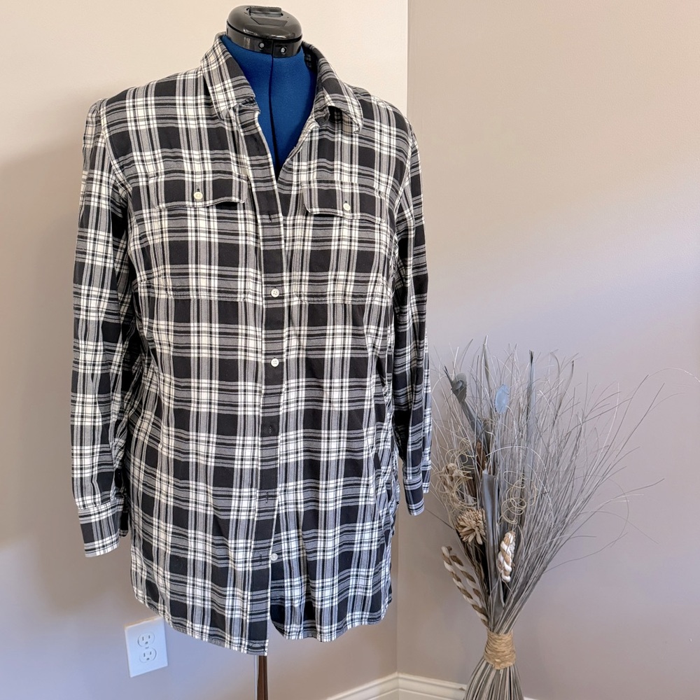 Black and white Ralph Lauren button down